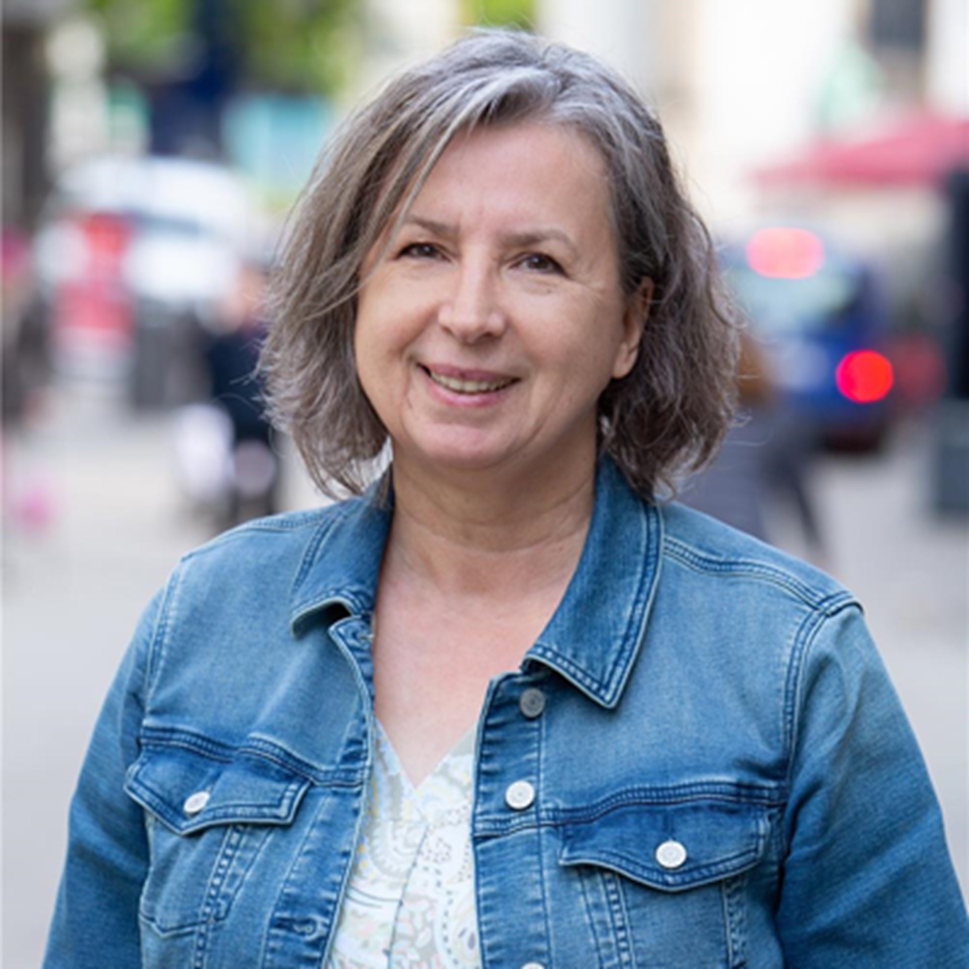 Porträt: Dorothea Röser, Referentin für Ambulante Pflegedienste und teilstationäre Altenhilfe beim DiCV Essen